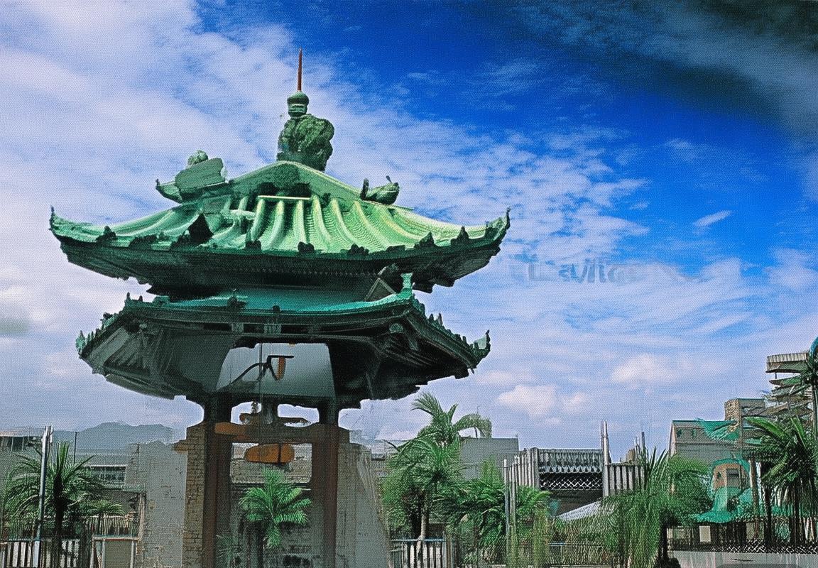 巴林中国足球友谊赛：绿茵场上友谊与文化交融